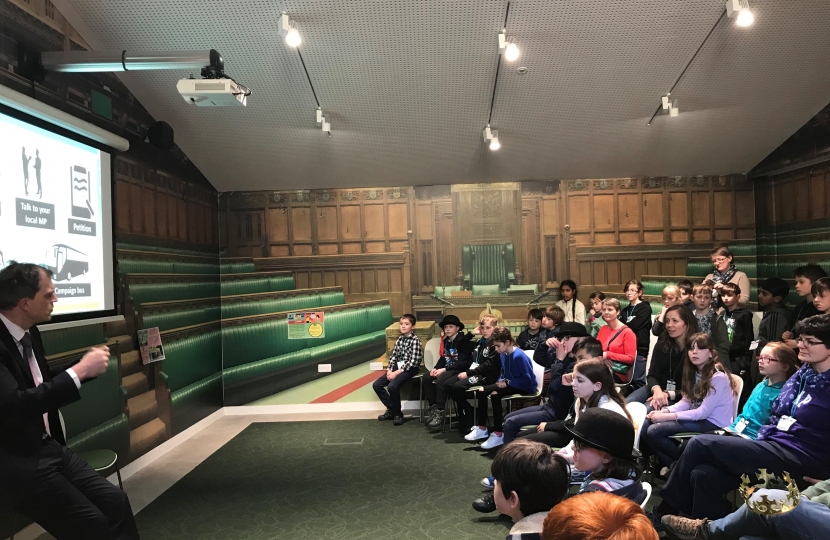 Julian Smith Mp Meet With Water Street Cp School In Parliament Julian